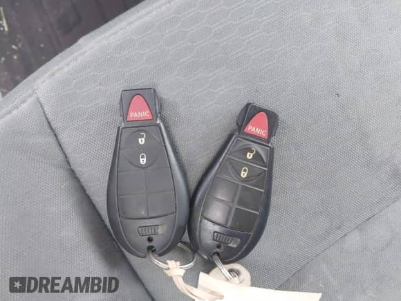 2017 Ram 1500 Tradesman z VIN 1C6RR7FG0HS700490, wystawiony jako IAAI lot #40735480 z przebiegiem 101 405 mil mil oraz . Historia ofert i sprzedaży dostępna na DreamBid. Obrazek 11.