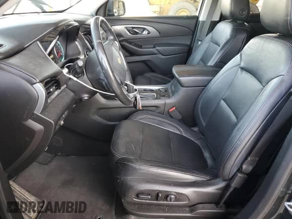 2019 Chevrolet Traverse Premier with VIN 1GNERKKWXKJ172792, listed as a Copart auction lot 62293535 with 58,499 mi miles and Salvage title. Bid and sale history available at DreamBid. Image 7.