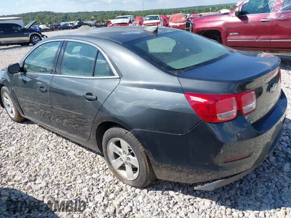 2015 Chevrolet Malibu LS z VIN 1G11B5SL3FF195710, wystawiony jako IAAI lot #43297865 z przebiegiem 77 105 mil mil oraz . Historia ofert i sprzedaży dostępna na DreamBid. Obrazek 3.