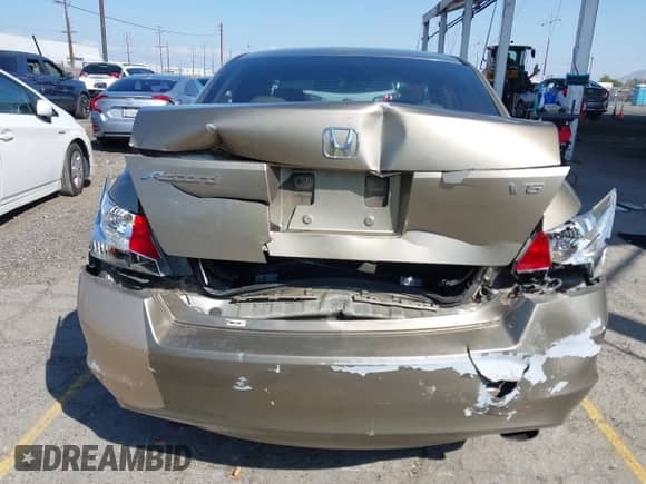 2009 Honda Accord EX z VIN 1HGCP36779A013111, wystawiony jako IAAI lot #43335196 z przebiegiem 191 732 mil mil oraz . Historia ofert i sprzedaży dostępna na DreamBid. Obrazek 6.