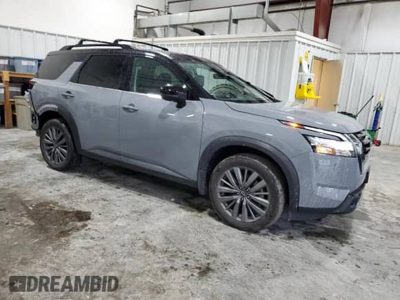 2024 Nissan Pathfinder SL with VIN 5N1DR3CD3RC299269, listed as a Copart auction lot 82033915 with 11,463 mi miles and Salvage title. Bid and sale history available at DreamBid. Image 4.