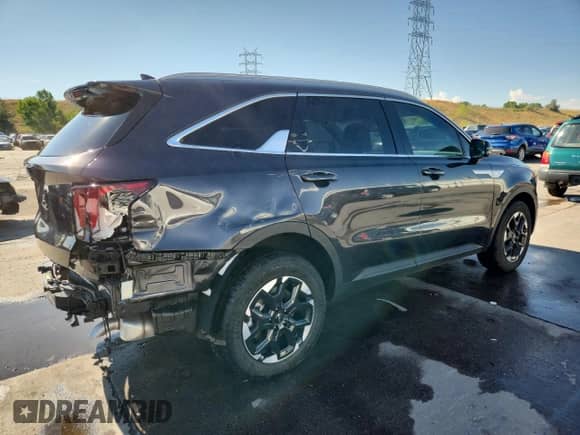 2025 Kia Sorento S с VIN 5XYRL4JC4SG382187, выставлен на аукционе Copart как лот 69251865 с пробегом 1 595 миль миль и Чистый • Clean title. История ставок и продаж доступна на DreamBid. Изображение 3.