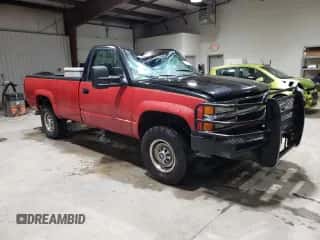 1998 Chevrolet Silverado 2500 с VIN 1GCGK24R9WZ270541, выставлен на аукционе Copart как лот 84566124 с пробегом 132 001 миль миль и Списание • Salvage title. История ставок и продаж доступна на DreamBid. Изображение 4.