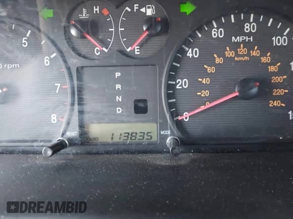 2004 Hyundai Sonata z VIN KMHWF25SX4A055372, wystawiony jako IAAI lot #42784505 z przebiegiem 113 835 mil mil oraz . Historia ofert i sprzedaży dostępna na DreamBid. Obrazek 7.