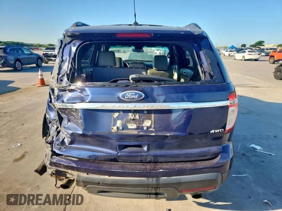 2011 Ford Explorer with VIN 1FMHK8B85BGA03173, listed as a Copart auction lot 62155705 with 225,085 mi miles and Salvage title. Bid and sale history available at DreamBid. Image 6.