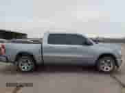 2021 Ram 1500 Big Horn z VIN 1C6SRFFT3MN796441, wystawiony jako IAAI lot #41318474 z przebiegiem 49 523 mil mil oraz . Historia ofert i sprzedaży dostępna na DreamBid. Obrazek 13.