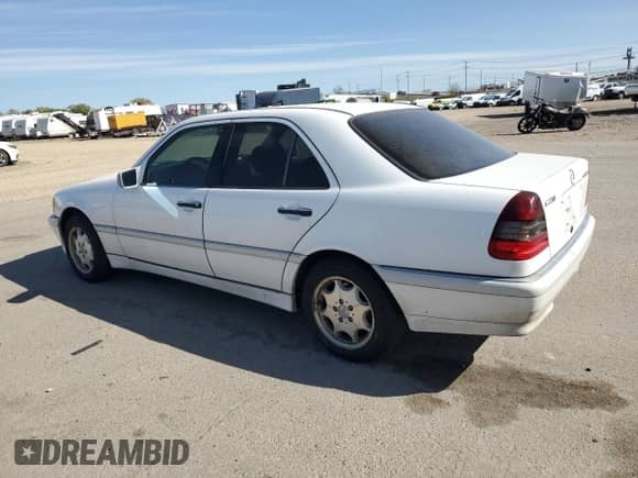 1999 Mercedes-Benz C 230/260/280/320 z VIN WDBHA24GXXA705698, wystawiony jako Copart lot #54093535 z przebiegiem 184 453 mil mil oraz Czysty tytuł • Clean title. Historia ofert i sprzedaży dostępna na DreamBid. Obrazek 2.