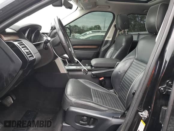 2017 Land Rover Discovery HSE with VIN SALRRBBV2HA013719, listed as a Copart auction lot 72032295 with 128,156 mi miles and Clean title. Bid and sale history available at DreamBid. Image 7.