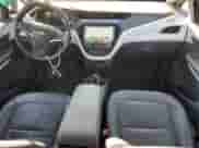 2019 Chevrolet Bolt EV Premier z VIN 1G1FZ6S07K4108104, wystawiony jako Copart lot #72413803 z przebiegiem 61 967 mil mil oraz . Historia ofert i sprzedaży dostępna na DreamBid. Obrazek 8.