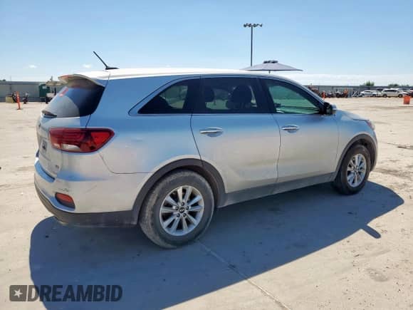 2020 Kia Sorento L with VIN 5XYPG4A30LG657681, listed as a Copart auction lot 66133365 with 80,100 mi miles and Salvage title. Bid and sale history available at DreamBid. Image 3.