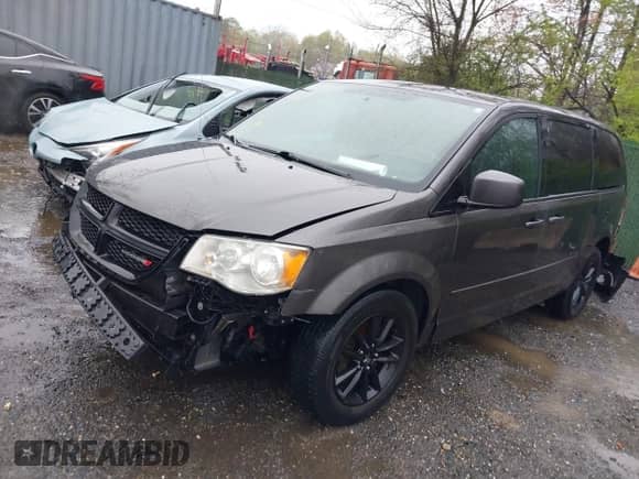 2017 Dodge Grand Caravan SE with VIN 2C4RDGBG9HR601343, listed as a IAAI auction lot 41960934 with 130,910 mi miles and . Bid and sale history available at DreamBid. Image 2.