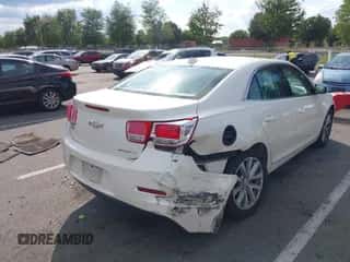 2013 Chevrolet Malibu LT с VIN 1G11E5SA0DF340379, выставлен на аукционе IAAI как лот 43095448 с пробегом 124 745 миль миль и . История ставок и продаж доступна на DreamBid. Изображение 6.