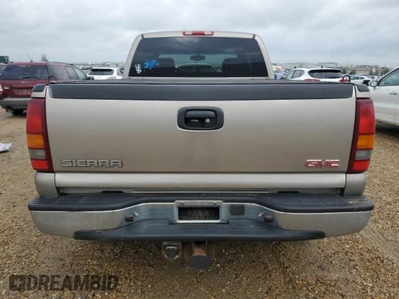 2003 GMC Sierra 1500 SLT с VIN 2GTEK19T931359648, выставлен на аукционе Copart как лот 68164465 с пробегом 269 021 миль миль и Списание • Salvage title. История ставок и продаж доступна на DreamBid. Изображение 6.