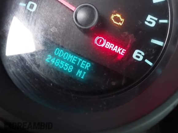 2012 Chevrolet Silverado 1500 LS z VIN 3GCPCREAXCG128550, wystawiony jako IAAI lot #41903814 z przebiegiem 248 558 mil mil oraz . Historia ofert i sprzedaży dostępna na DreamBid. Obrazek 15.