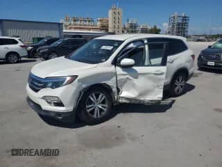 2017 Honda Pilot EX with VIN 5FNYF5H30HB032702, listed as a Copart auction lot 81390145 with 109,451 mi miles and Salvage title. Bid and sale history available at DreamBid. Image 1.