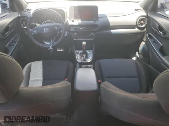 2022 Hyundai Kona N Line z VIN KM8K3CA32NU909332, wystawiony jako Copart lot #66579745 z przebiegiem 64 213 mil mil oraz Szkoda całkowita • Salvage title. Historia ofert i sprzedaży dostępna na DreamBid. Obrazek 8.