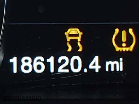 2017 Ford F-150 XL z VIN 1FTEW1EG2HFA48463, wystawiony jako IAAI lot #43402501 z przebiegiem 186 120 mil mil oraz . Historia ofert i sprzedaży dostępna na DreamBid. Obrazek 15.