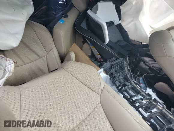 2024 Toyota Sienna Limited z VIN 5TDZRKEC0RS182904, wystawiony jako Copart lot #79111024 z przebiegiem Nie podano mil oraz Nie do naprawy • Non repairable. Historia ofert i sprzedaży dostępna na DreamBid. Obrazek 12.