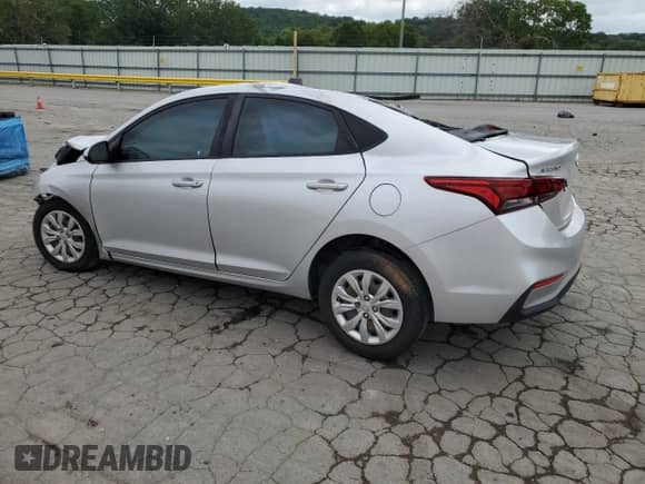 2018 Hyundai Accent SE z VIN 3KPC24A39JE011921, wystawiony jako Copart lot #69983815 z przebiegiem 146 568 mil mil oraz Nie do naprawy • Non repairable. Historia ofert i sprzedaży dostępna na DreamBid. Obrazek 2.