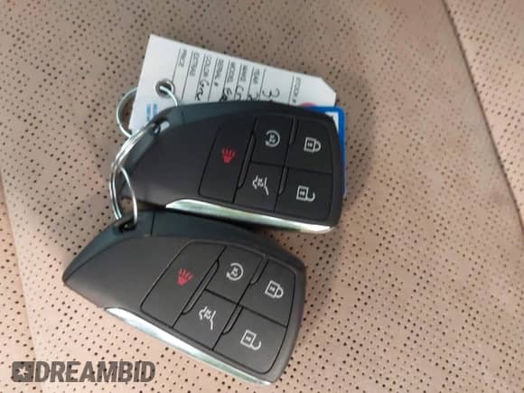 2025 Chevrolet Equinox AWD ACTIV z VIN 3GNAXSEG9SL133984, wystawiony jako IAAI lot #42400081 z przebiegiem 4 720 mil mil oraz . Historia ofert i sprzedaży dostępna na DreamBid. Obrazek 11.