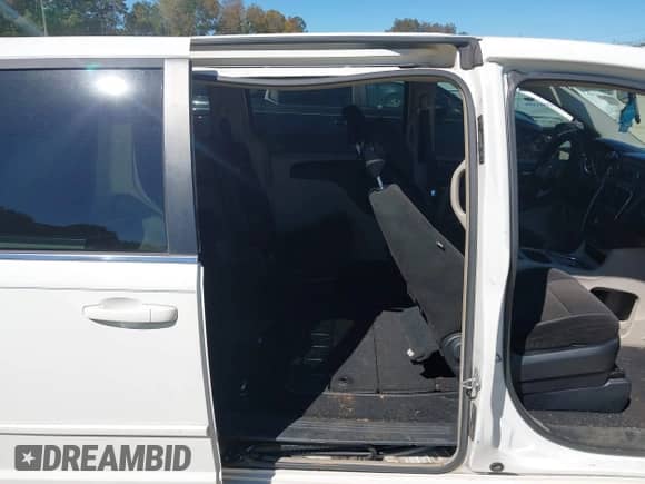 2012 Dodge Grand Caravan Crew with VIN 2C4RDGDG5CR196958, listed as a IAAI auction lot 43448521 with 165,227 mi miles and . Bid and sale history available at DreamBid. Image 8.