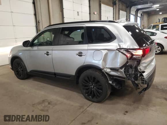 2020 Mitsubishi Outlander ES с VIN JA4AZ3A31LZ004962, выставлен на аукционе Copart как лот 65710775 с пробегом 50 751 миль миль и Списание • Salvage title. История ставок и продаж доступна на DreamBid. Изображение 2.