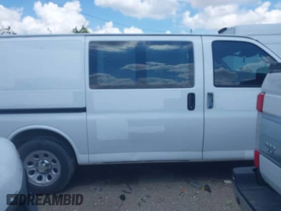 2013 Chevrolet Express Cargo с VIN 1GCSGAFX3D1182629, выставлен на аукционе IAAI как лот 42452352 с пробегом 285 783 миль миль и . История ставок и продаж доступна на DreamBid. Изображение 13.