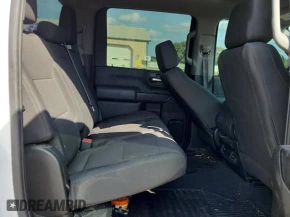 2024 Chevrolet Silverado 2500HD Custom с VIN 1GC4YME77RF231625, выставлен на аукционе Copart как лот 69311755 с пробегом 61 611 миль миль и Списание • Salvage title. История ставок и продаж доступна на DreamBid. Изображение 10.