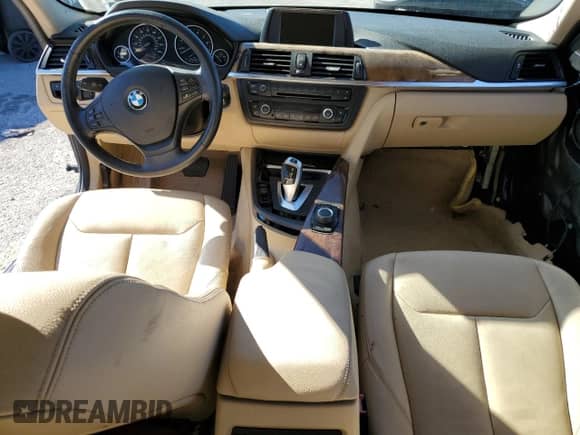 2013 BMW 3 Series 328i xDrive с VIN WBA3B3G50DNR79633, выставлен на аукционе Copart как лот 90660815 с пробегом Не указан миль и Чистый • Clean title. История ставок и продаж доступна на DreamBid. Изображение 8.