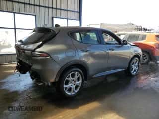 2024 Dodge Hornet R/T z VIN ZACPDFCW8R3A27189, wystawiony jako Copart lot #67737634 z przebiegiem 16 287 mil mil oraz Szkoda całkowita • Salvage title. Historia ofert i sprzedaży dostępna na DreamBid. Obrazek 3.