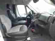 2025 Ram ProMaster Cargo Tradesman с VIN 3C6LRVDG9SE513966, выставлен на аукционе IAAI как лот 42427460 с пробегом 37 397 миль миль и . История ставок и продаж доступна на DreamBid. Изображение 5.