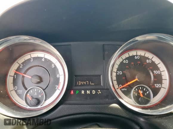 2014 Dodge Grand Caravan SE z VIN 2C4RDGBG2ER361497, wystawiony jako Copart lot #85519605 z przebiegiem 134 471 mil mil oraz Czysty tytuł • Clean title. Historia ofert i sprzedaży dostępna na DreamBid. Obrazek 9.