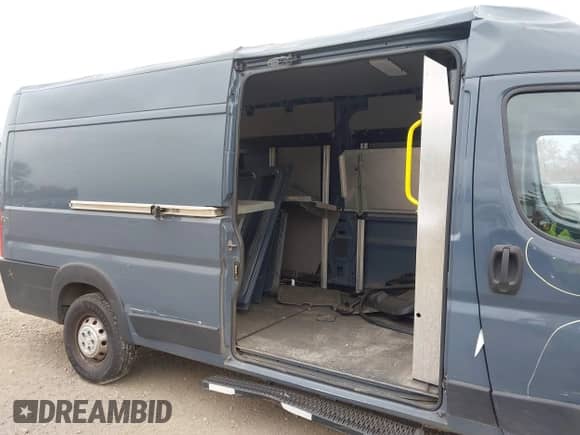 2020 Ram ProMaster Cargo с VIN 3C6URVJG2LE117078, выставлен на аукционе IAAI как лот 43515811 с пробегом Не указан миль и . История ставок и продаж доступна на DreamBid. Изображение 8.