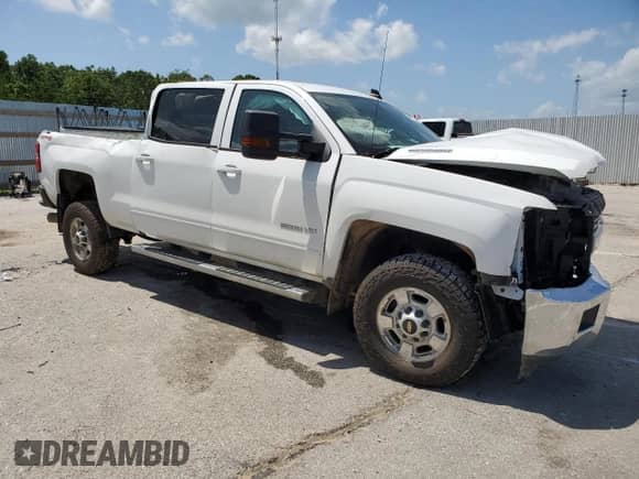 2016 Chevrolet Silverado 2500HD LT with VIN 1GC1KVE81GF262241, listed as a Copart auction lot 63675145 with 101,718 mi miles and Salvage title. Bid and sale history available at DreamBid. Image 4.