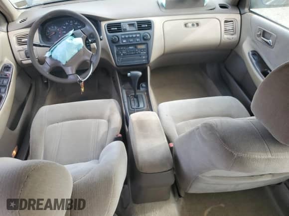 2000 Honda Accord SE with VIN 1HGCG5674YA073633, listed as a Copart auction lot 61041925 with 205,548 mi miles and Salvage title. Bid and sale history available at DreamBid. Image 8.