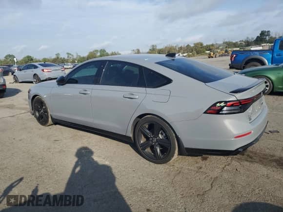 2025 Honda Accord Sport-L с VIN 1HGCY2F72SA030024, выставлен на аукционе Copart как лот 81398635 с пробегом 11 795 миль миль и Списание • Salvage title. История ставок и продаж доступна на DreamBid. Изображение 2.