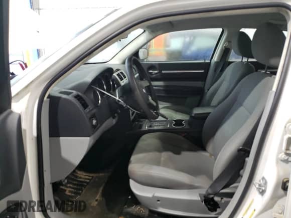 2010 Dodge Charger с VIN 2B3CA4CD9AH143740, выставлен на аукционе Copart как лот 68916094 с пробегом 110 325 миль миль и Чистый • Clean title. История ставок и продаж доступна на DreamBid. Изображение 7.