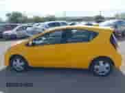 2015 Toyota Prius One z VIN JTDKDTB34F1088656, wystawiony jako IAAI lot #42437290 z przebiegiem 147 044 mil mil oraz . Historia ofert i sprzedaży dostępna na DreamBid. Obrazek 15.