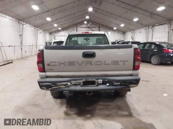 2006 Chevrolet Silverado 1500 Work Truck с VIN 3GCEK14V86G179730, выставлен на аукционе IAAI как лот 40477305 с пробегом 146 372 миль миль и . История ставок и продаж доступна на DreamBid. Изображение 16.