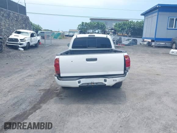 2007 Toyota Tacoma with VIN 5TETX22N77Z451188, listed as a IAAI auction lot 42934656 with 212,174 mi miles and . Bid and sale history available at DreamBid. Image 17.