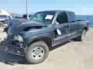 2003 GMC Sierra 1500 SLT z VIN 1GTEK19T03E191705, wystawiony jako IAAI lot #42145392 z przebiegiem Nie podano mil oraz . Historia ofert i sprzedaży dostępna na DreamBid. Obrazek 2.