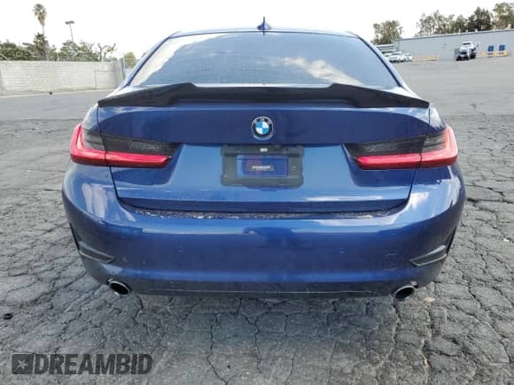 2020 BMW 3 Series 330i with VIN WBA5R1C09LFH66551, listed as a Copart auction lot 81111285 with 25,692 mi miles and Salvage title. Bid and sale history available at DreamBid. Image 6.