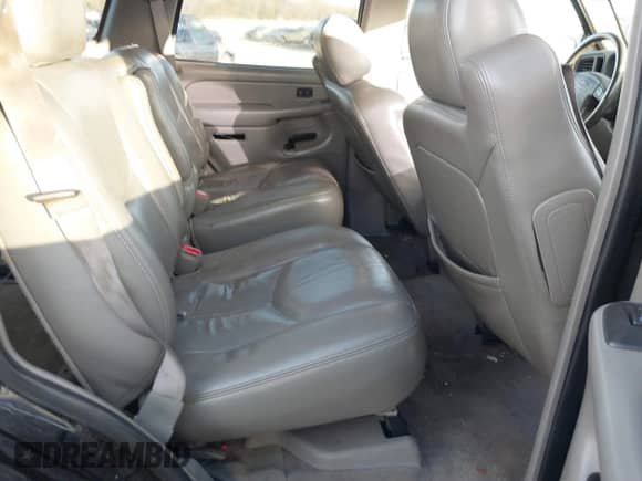 2006 Chevrolet Tahoe LS with VIN 1GNEC13Z16R167332, listed as a IAAI auction lot 41338522 with 266,813 mi miles and . Bid and sale history available at DreamBid. Image 8.