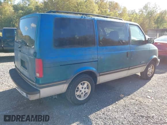 1994 Chevrolet Astro с VIN 1GNDM19W5RB209701, выставлен на аукционе IAAI как лот 43391439 с пробегом 112 963 миль миль и . История ставок и продаж доступна на DreamBid. Изображение 4.
