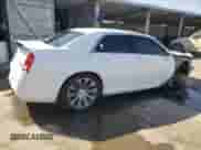 2012 Chrysler 300 S z VIN 2C3CCABG5CH253128, wystawiony jako Copart lot #69519404 z przebiegiem 157 799 mil mil oraz Szkoda całkowita • Salvage title. Historia ofert i sprzedaży dostępna na DreamBid. Obrazek 3.