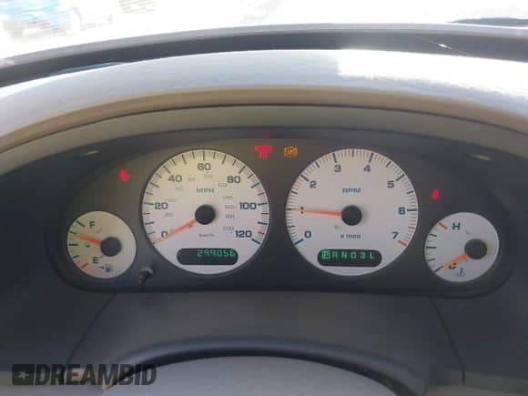 2001 Dodge Grand Caravan с VIN 2B4GP54371R346238, выставлен на аукционе IAAI как лот 42227070 с пробегом 299 056 миль миль и . История ставок и продаж доступна на DreamBid. Изображение 7.