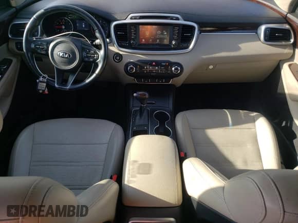 2017 Kia Sorento LX with VIN 5XYPG4A31HG263534, listed as a Copart auction lot 81437595 with 81,486 mi miles and Salvage title. Bid and sale history available at DreamBid. Image 8.