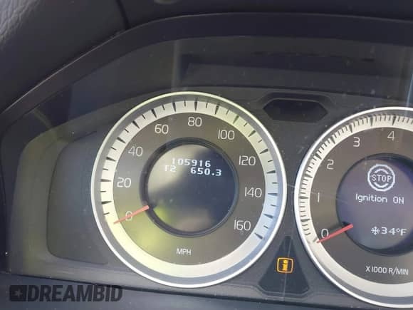 2013 Volvo S60 T5 с VIN YV1612FH3D2204716, выставлен на аукционе IAAI как лот 41002775 с пробегом 105 916 миль миль и . История ставок и продаж доступна на DreamBid. Изображение 7.