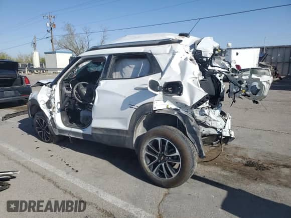 2024 Chevrolet TrailBlazer LT with VIN KL79MPS29RB170066, listed as a Copart auction lot 51751975 with Not provided miles and Non repairable. Bid and sale history available at DreamBid. Image 2.