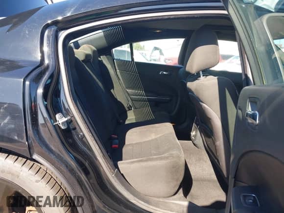 2012 Dodge Charger SXT с VIN 2C3CDXHG9CH302919, выставлен на аукционе IAAI как лот 42975118 с пробегом 187 711 миль миль и . История ставок и продаж доступна на DreamBid. Изображение 8.